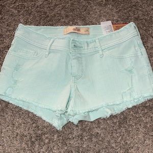Hollister shorts new !
